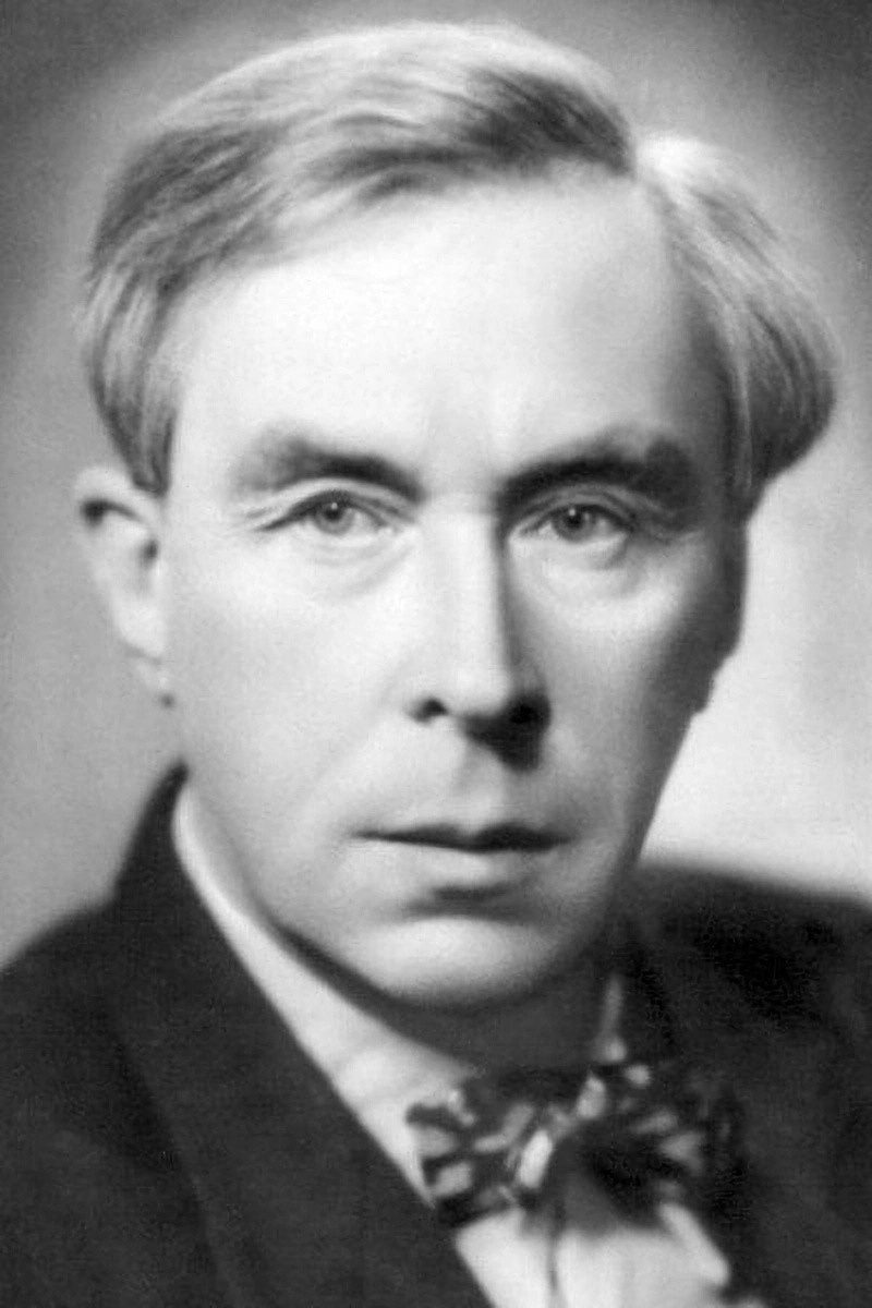 Эраст Гарин — фото чтеца аудиокниг